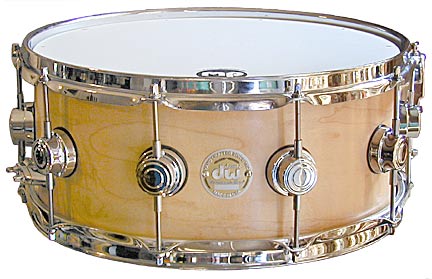 Picture and sound sample of a DW snare drum - 6-1/2 x 14 maple