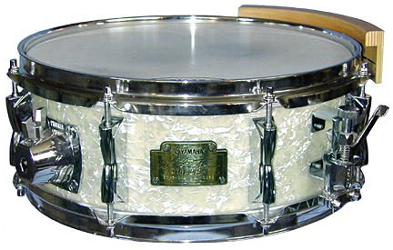 Picture and sound sample of a Yamaha Foster Al Hipgig Sr. snare drum